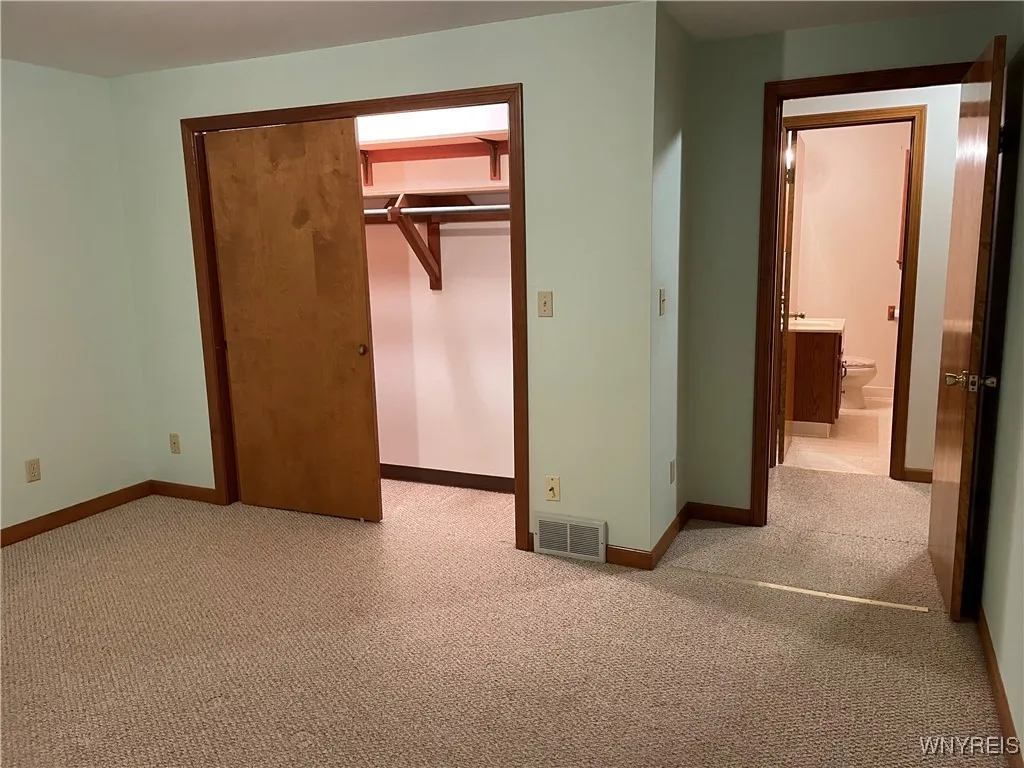 6072 Thornwood Drive, Boston, New York 14075, Boston, New York 14075, 4 Bedrooms Bedrooms, ,3 BathroomsBathrooms,Residential,For Sale,6072 Thornwood Drive, Boston, New York 14075,0,B1649141