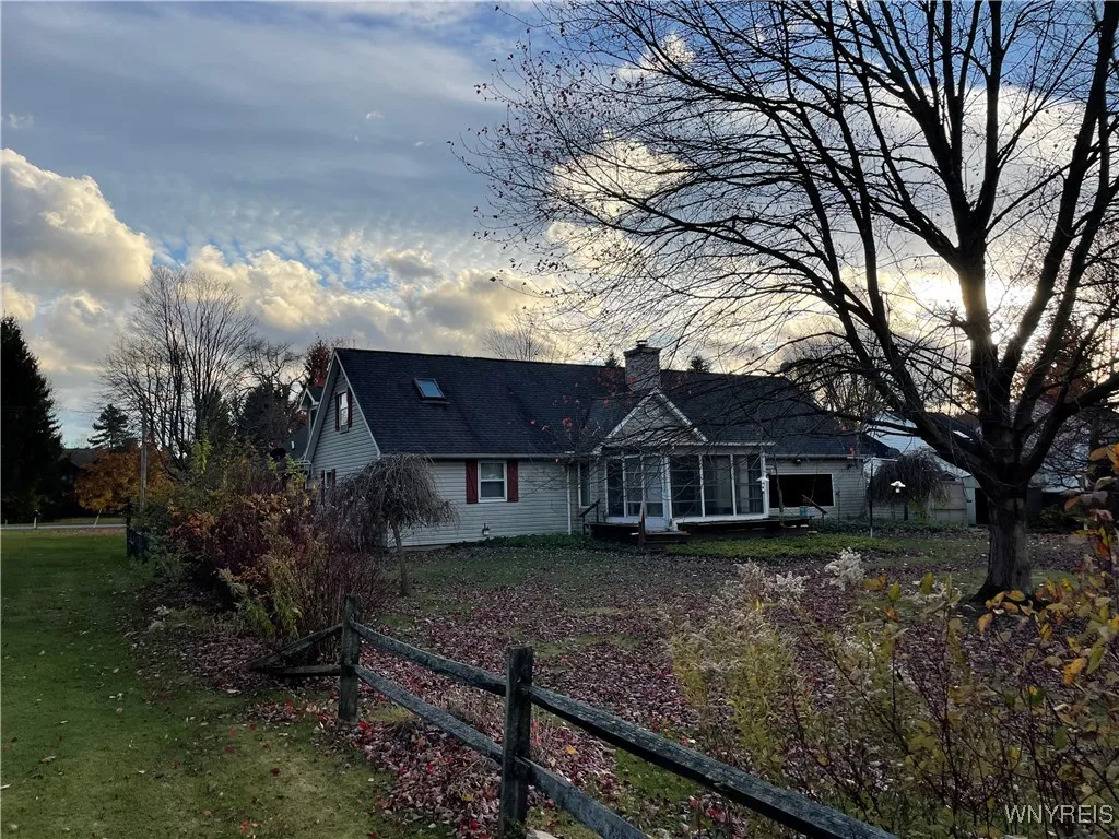 6072 Thornwood Drive, Boston, New York 14075, Boston, New York 14075, 4 Bedrooms Bedrooms, ,3 BathroomsBathrooms,Residential,For Sale,6072 Thornwood Drive, Boston, New York 14075,0,B1649141