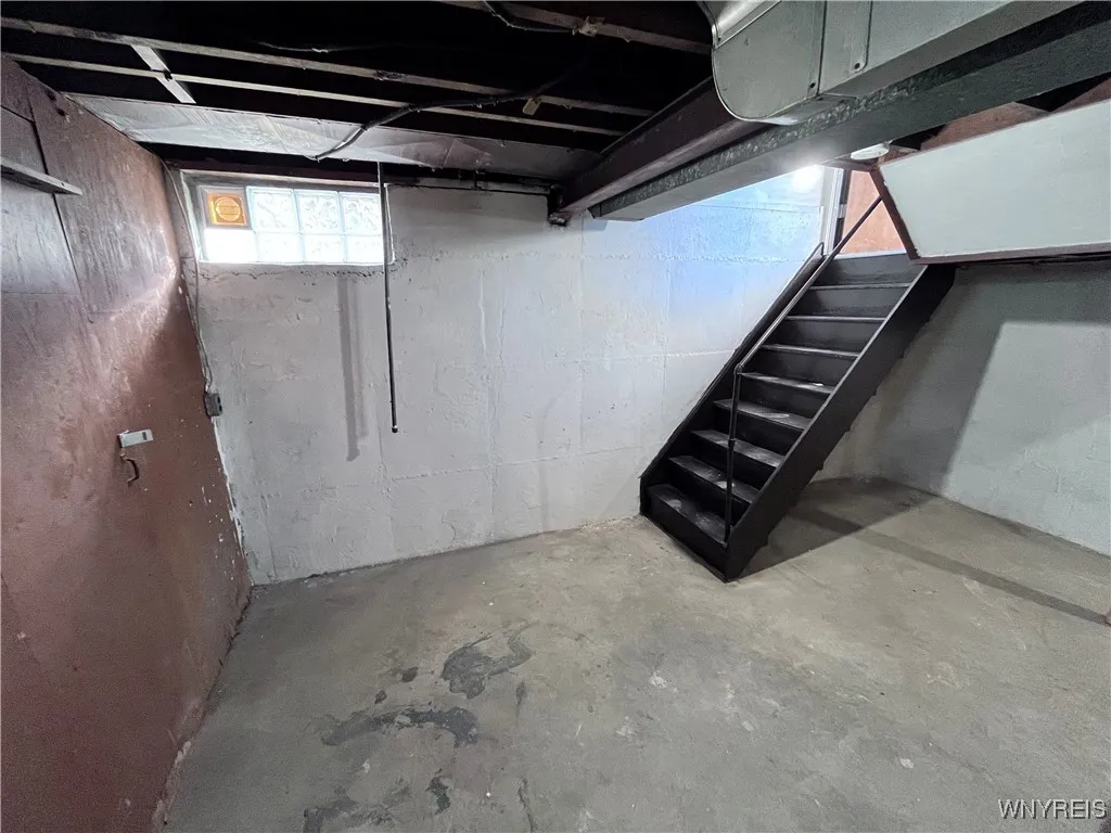 165 Roesch Avenue, Buffalo, New York 14207, Buffalo, New York 14207, 3 Bedrooms Bedrooms, 7 Rooms Rooms,1 BathroomBathrooms,Residential,For Sale,165 Roesch Avenue, Buffalo, New York 14207,0,B1649363