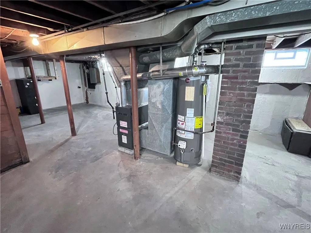 165 Roesch Avenue, Buffalo, New York 14207, Buffalo, New York 14207, 3 Bedrooms Bedrooms, 7 Rooms Rooms,1 BathroomBathrooms,Residential,For Sale,165 Roesch Avenue, Buffalo, New York 14207,0,B1649363