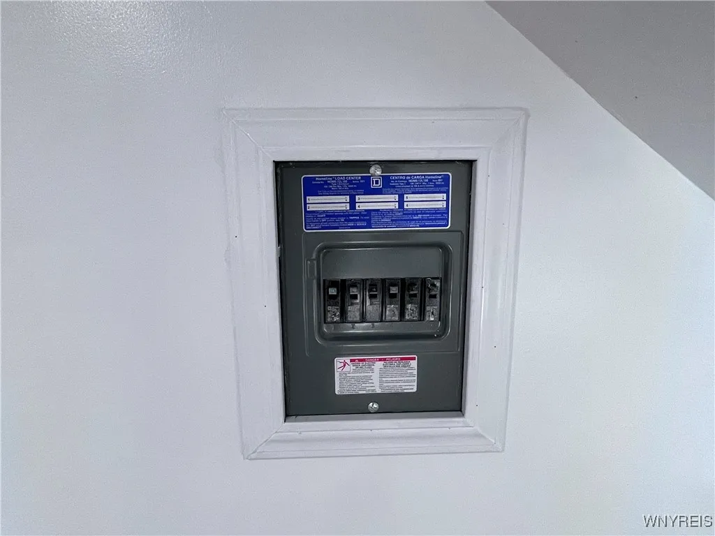 165 Roesch Avenue, Buffalo, New York 14207, Buffalo, New York 14207, 3 Bedrooms Bedrooms, 7 Rooms Rooms,1 BathroomBathrooms,Residential,For Sale,165 Roesch Avenue, Buffalo, New York 14207,0,B1649363