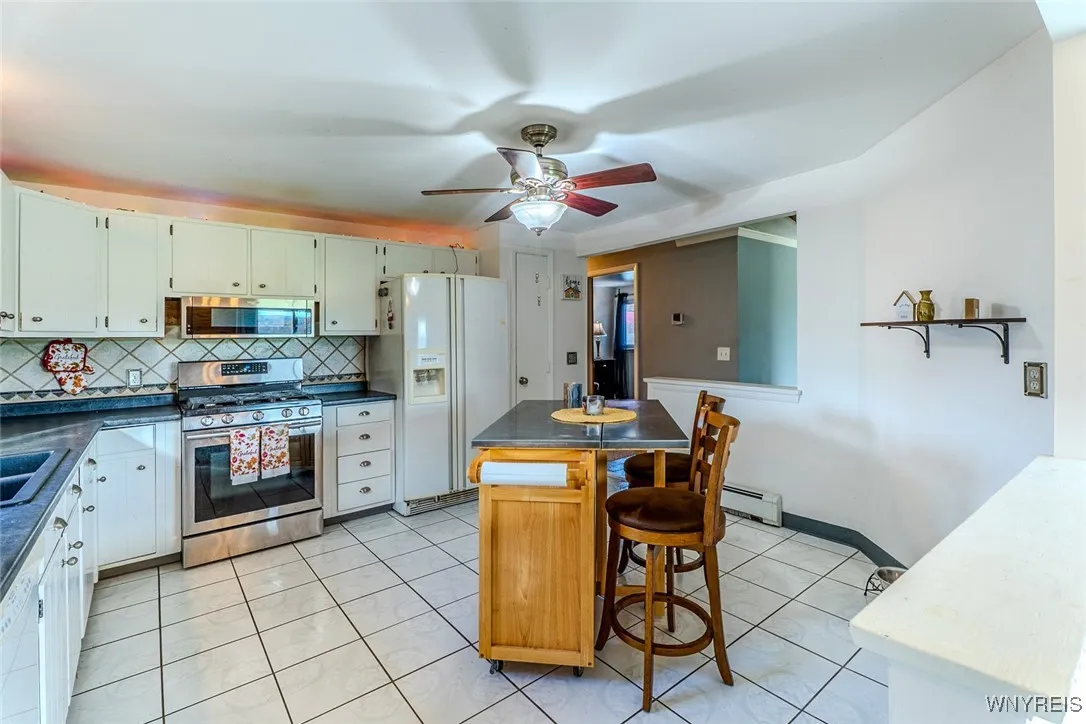 11152 Porterville Road, Marilla, New York 14052, Marilla, New York 14052, 5 Bedrooms Bedrooms, 8 Rooms Rooms,2 BathroomsBathrooms,Residential,For Sale,11152 Porterville Road, Marilla, New York 14052,0,B1649334