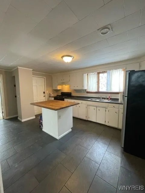 113 Greenwood Place, Buffalo, New York 14213, Buffalo, New York 14213, 3 Bedrooms Bedrooms, 7 Rooms Rooms,1 BathroomBathrooms,Residential Lease,For Rent,113 Greenwood Place, Buffalo, New York 14213,0,B1649378