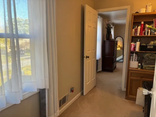 302 Northwood Drive, Greece, New York 14612, Greece, New York 14612, 3 Bedrooms Bedrooms, 9 Rooms Rooms,2 BathroomsBathrooms,Residential,For Sale,302 Northwood Drive, Greece, New York 14612,0,R1648991