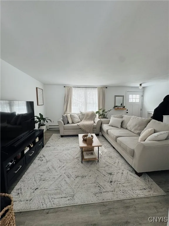 3671 Gaskin Road, Clay, New York 13027, Clay, New York 13027, 3 Bedrooms Bedrooms, 7 Rooms Rooms,1 BathroomBathrooms,Residential Lease,For Rent,3671 Gaskin Road, Clay, New York 13027,0,S1649371