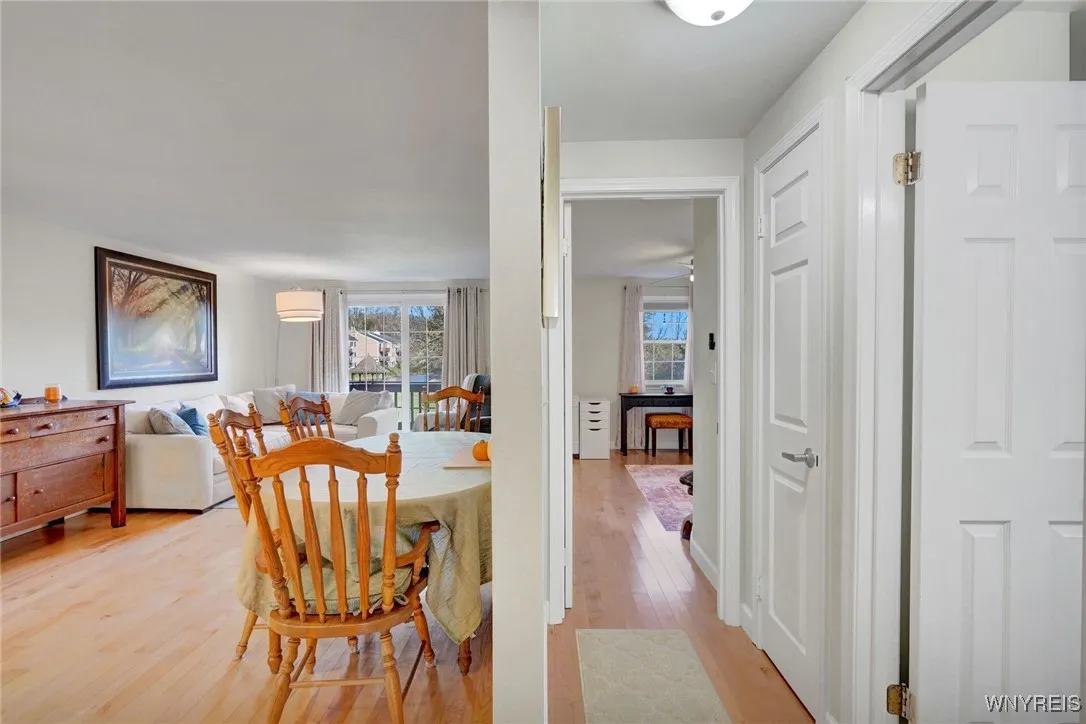 270 Buffalo Road 86, Aurora, New York 14052, Aurora, New York 14052, 2 Bedrooms Bedrooms, 6 Rooms Rooms,2 BathroomsBathrooms,Residential,For Sale,270 Buffalo Road 86, Aurora, New York 14052,0,B1648561