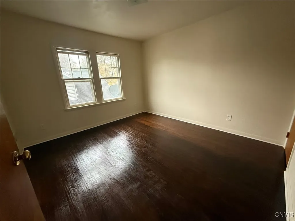 483 Pleasantview Avenue 2, Salina, New York 13208, Salina, New York 13208, 2 Bedrooms Bedrooms, 5 Rooms Rooms,1 BathroomBathrooms,Residential Lease,For Rent,483 Pleasantview Avenue 2, Salina, New York 13208,0,S1649376