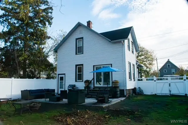 228 Robinson Street, North Tonawanda, New York 141, North Tonawanda, New York 14120, 3 Bedrooms Bedrooms, 8 Rooms Rooms,1 BathroomBathrooms,Residential,For Sale,228 Robinson Street, North Tonawanda, New York 141,0,B1649385