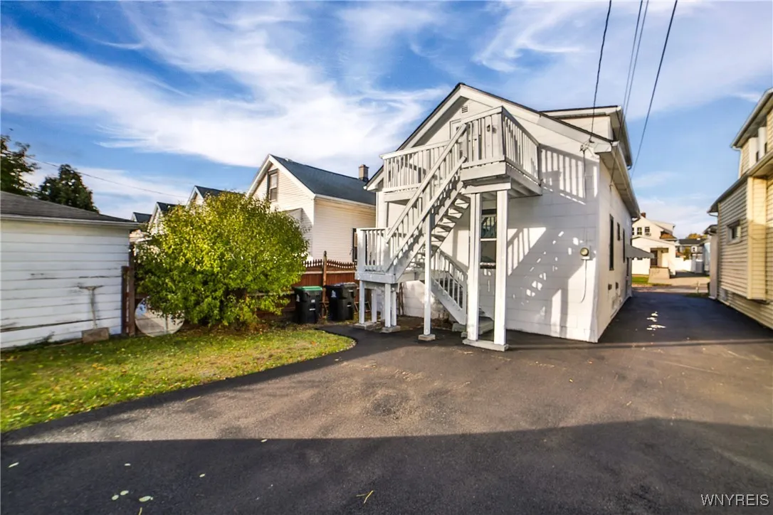 176 Lasalle Avenue, Tonawanda, New York 14217, Tonawanda, New York 14217, 4 Bedrooms Bedrooms, 8 Rooms Rooms,2 BathroomsBathrooms,Residential,For Sale,176 Lasalle Avenue, Tonawanda, New York 14217,0,B1649248