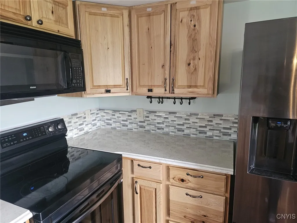 210 Henderson Lane, Brutus, New York 13166, Brutus, New York 13166, 3 Bedrooms Bedrooms, 7 Rooms Rooms,2 BathroomsBathrooms,Residential,For Sale,210 Henderson Lane, Brutus, New York 13166,0,S1649272