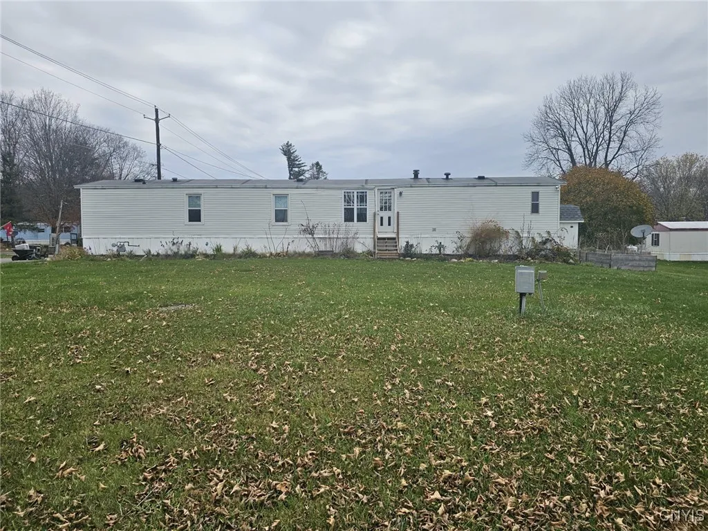 210 Henderson Lane, Brutus, New York 13166, Brutus, New York 13166, 3 Bedrooms Bedrooms, 7 Rooms Rooms,2 BathroomsBathrooms,Residential,For Sale,210 Henderson Lane, Brutus, New York 13166,0,S1649272