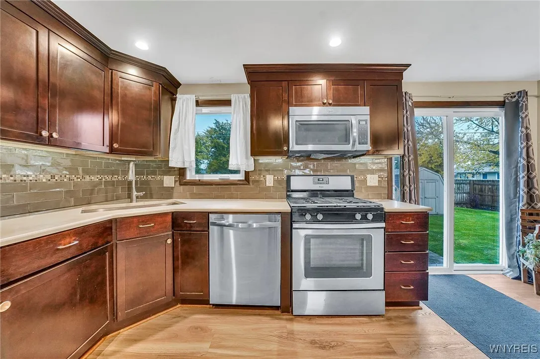 61 Mitchell Drive, Tonawanda, New York 14150, Tonawanda, New York 14150, 3 Bedrooms Bedrooms, 6 Rooms Rooms,1 BathroomBathrooms,Residential,For Sale,61 Mitchell Drive, Tonawanda, New York 14150,0,B1647425