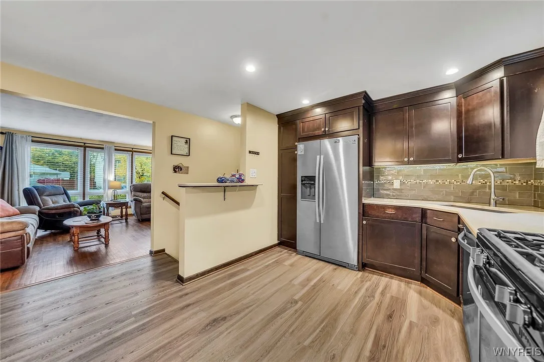 61 Mitchell Drive, Tonawanda, New York 14150, Tonawanda, New York 14150, 3 Bedrooms Bedrooms, 6 Rooms Rooms,1 BathroomBathrooms,Residential,For Sale,61 Mitchell Drive, Tonawanda, New York 14150,0,B1647425