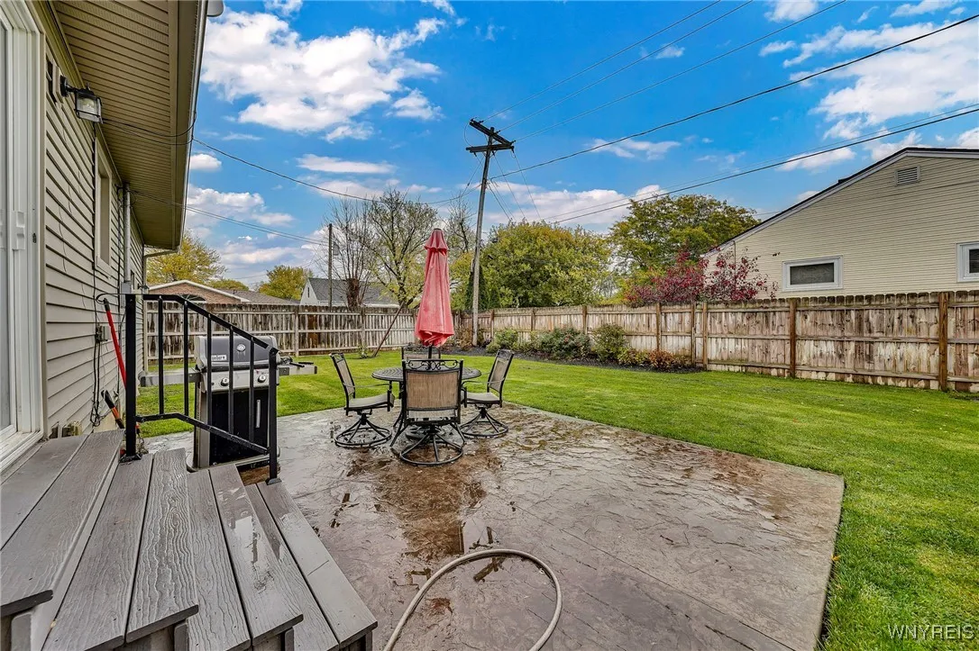 61 Mitchell Drive, Tonawanda, New York 14150, Tonawanda, New York 14150, 3 Bedrooms Bedrooms, 6 Rooms Rooms,1 BathroomBathrooms,Residential,For Sale,61 Mitchell Drive, Tonawanda, New York 14150,0,B1647425