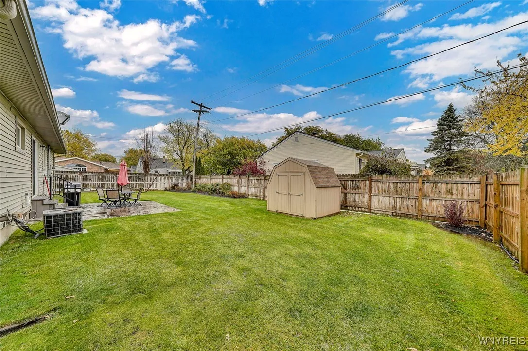 61 Mitchell Drive, Tonawanda, New York 14150, Tonawanda, New York 14150, 3 Bedrooms Bedrooms, 6 Rooms Rooms,1 BathroomBathrooms,Residential,For Sale,61 Mitchell Drive, Tonawanda, New York 14150,0,B1647425