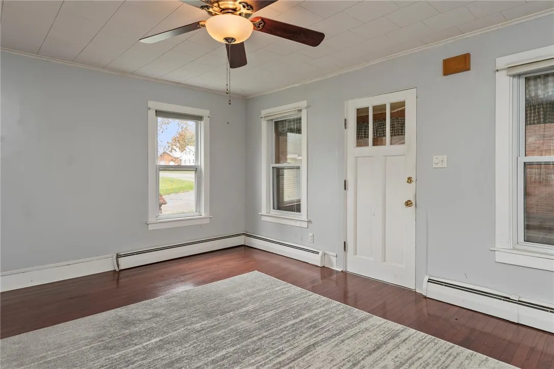 22 Franklin Street, Phelps, New York 14532, Phelps, New York 14532, 3 Bedrooms Bedrooms, 7 Rooms Rooms,1 BathroomBathrooms,Residential,For Sale,22 Franklin Street, Phelps, New York 14532,0,R1649398