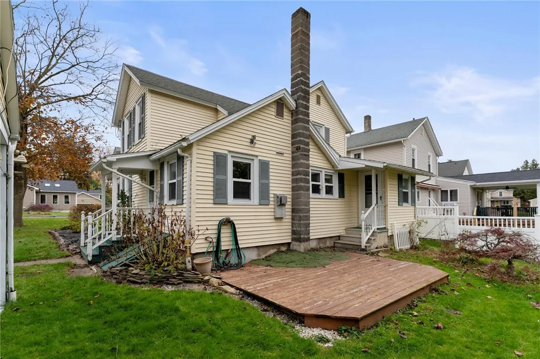 22 Franklin Street, Phelps, New York 14532, Phelps, New York 14532, 3 Bedrooms Bedrooms, 7 Rooms Rooms,1 BathroomBathrooms,Residential,For Sale,22 Franklin Street, Phelps, New York 14532,0,R1649398