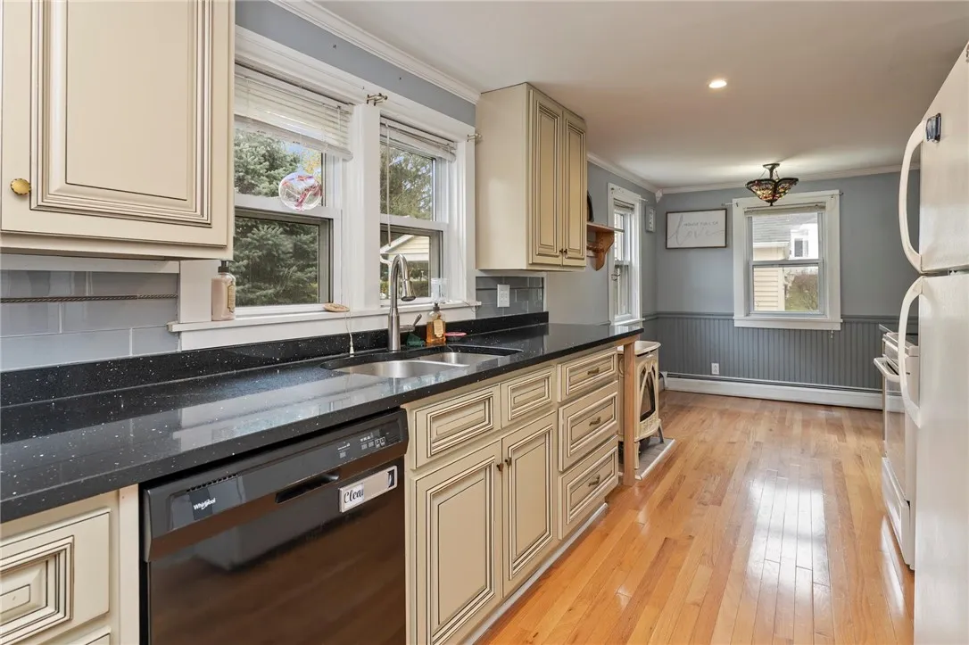 22 Franklin Street, Phelps, New York 14532, Phelps, New York 14532, 3 Bedrooms Bedrooms, 7 Rooms Rooms,1 BathroomBathrooms,Residential,For Sale,22 Franklin Street, Phelps, New York 14532,0,R1649398