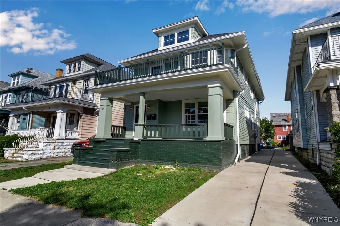 236 Brunswick Boulevard, Buffalo, New York 14208, Buffalo, New York 14208, 5 Bedrooms Bedrooms, ,2 BathroomsBathrooms,Residential,For Sale,236 Brunswick Boulevard, Buffalo, New York 14208,0,B1645596
