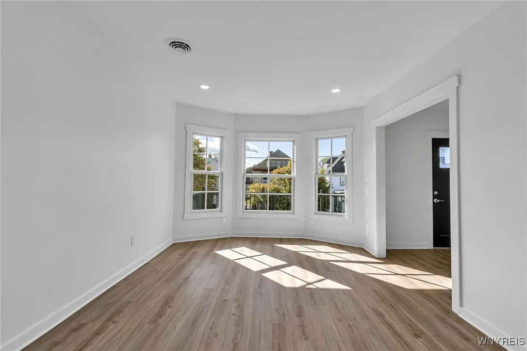 236 Brunswick Boulevard, Buffalo, New York 14208, Buffalo, New York 14208, 5 Bedrooms Bedrooms, ,2 BathroomsBathrooms,Residential,For Sale,236 Brunswick Boulevard, Buffalo, New York 14208,0,B1645596