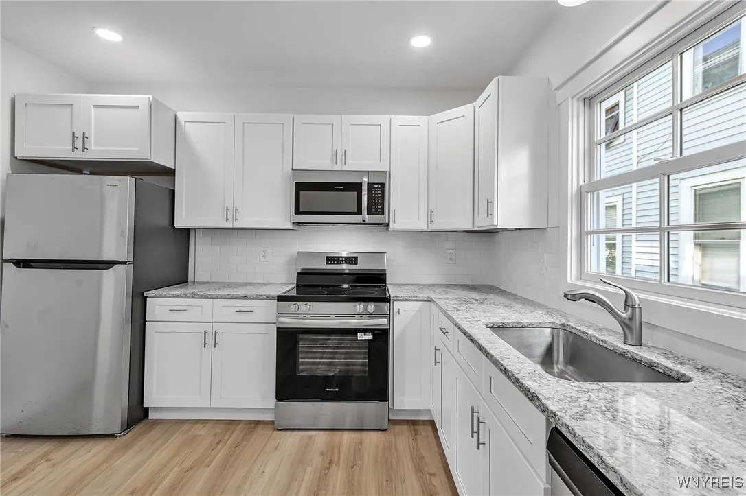 236 Brunswick Boulevard, Buffalo, New York 14208, Buffalo, New York 14208, 5 Bedrooms Bedrooms, ,2 BathroomsBathrooms,Residential,For Sale,236 Brunswick Boulevard, Buffalo, New York 14208,0,B1645596