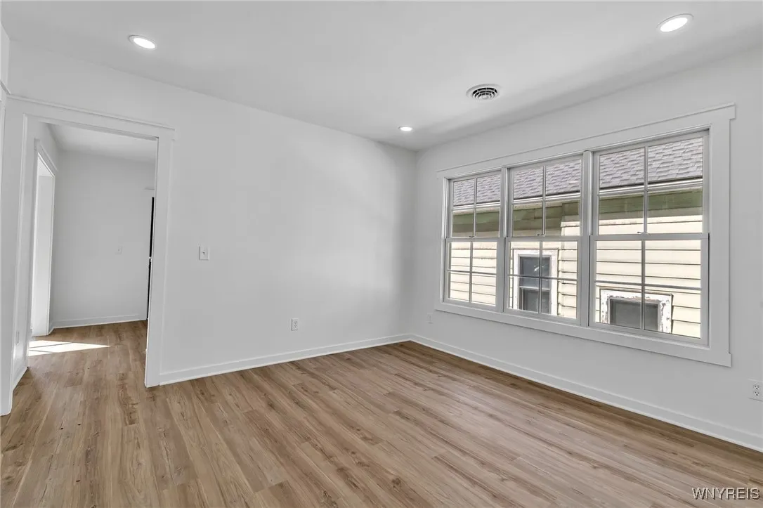 236 Brunswick Boulevard, Buffalo, New York 14208, Buffalo, New York 14208, 5 Bedrooms Bedrooms, ,2 BathroomsBathrooms,Residential,For Sale,236 Brunswick Boulevard, Buffalo, New York 14208,0,B1645596
