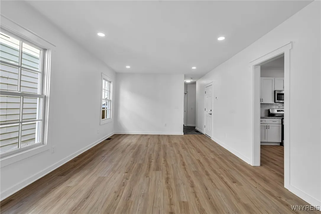 236 Brunswick Boulevard, Buffalo, New York 14208, Buffalo, New York 14208, 5 Bedrooms Bedrooms, ,2 BathroomsBathrooms,Residential,For Sale,236 Brunswick Boulevard, Buffalo, New York 14208,0,B1645596