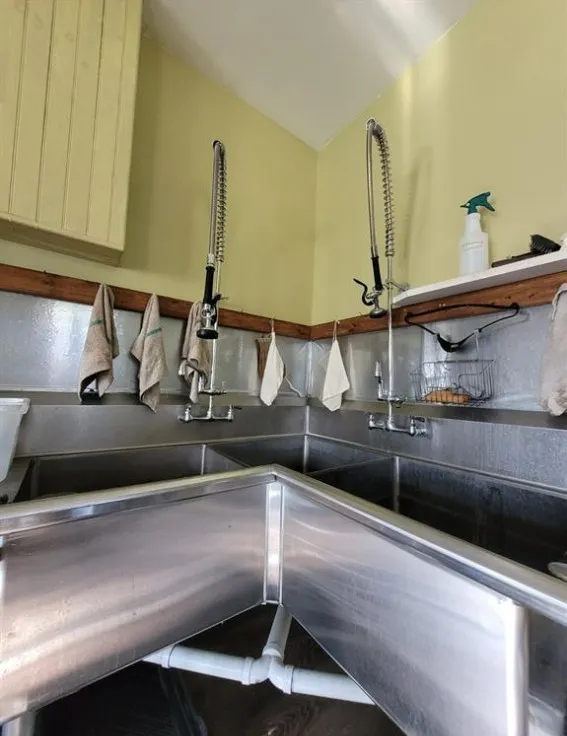 108 Main Street, Rockland, New York 12758, Rockland, New York 12758, 6 Bedrooms Bedrooms, ,4 BathroomsBathrooms,Residential,For Sale,108 Main Street, Rockland, New York 12758,0,R1649400