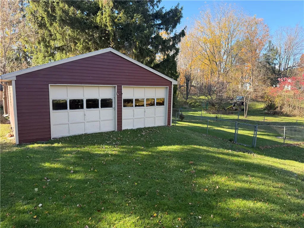 122 West William Street, Bath, New York 14810, Bath, New York 14810, 3 Bedrooms Bedrooms, 10 Rooms Rooms,2 BathroomsBathrooms,Residential,For Sale,122 West William Street, Bath, New York 14810,0,R1649300