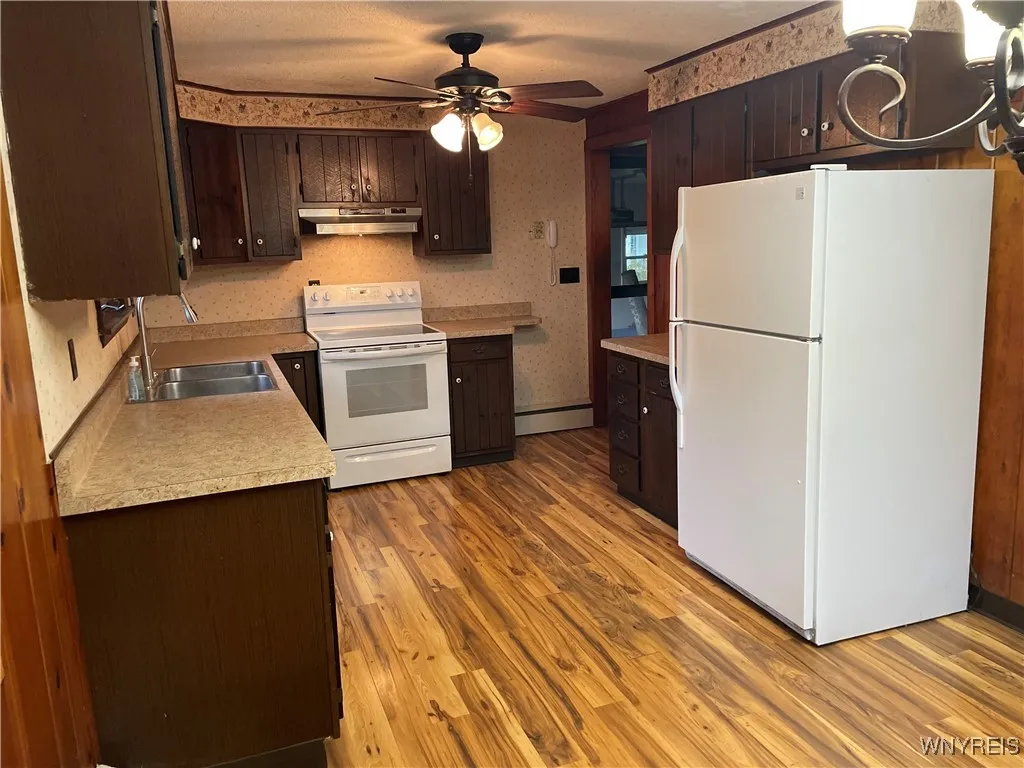 2141 Billington Road, Elma, New York 14052, Elma, New York 14052, 3 Bedrooms Bedrooms, 7 Rooms Rooms,1 BathroomBathrooms,Residential,For Sale,2141 Billington Road, Elma, New York 14052,0,B1649391