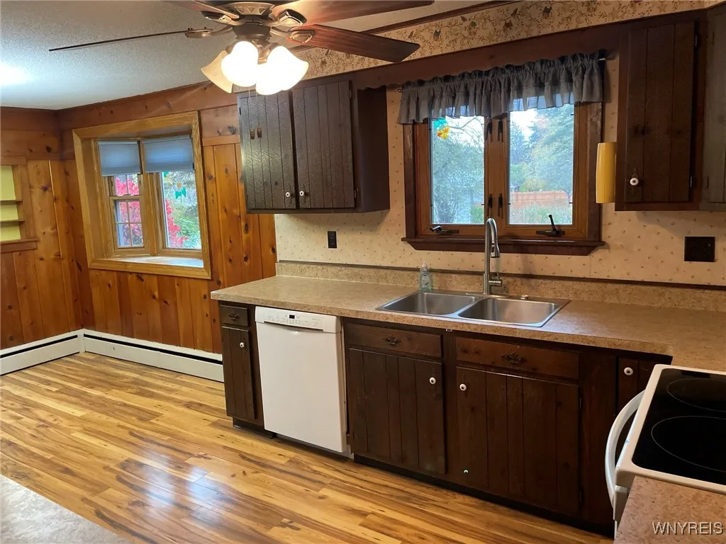 2141 Billington Road, Elma, New York 14052, Elma, New York 14052, 3 Bedrooms Bedrooms, 7 Rooms Rooms,1 BathroomBathrooms,Residential,For Sale,2141 Billington Road, Elma, New York 14052,0,B1649391