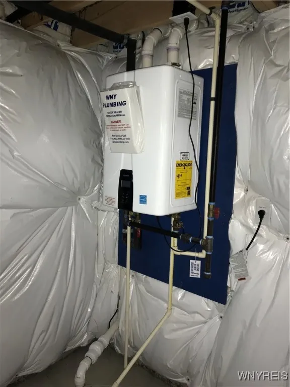 902 Carriage Lane, West Seneca, New York 14224, West Seneca, New York 14224, 2 Bedrooms Bedrooms, 6 Rooms Rooms,1 BathroomBathrooms,Residential,For Sale,902 Carriage Lane, West Seneca, New York 14224,0,B1649337