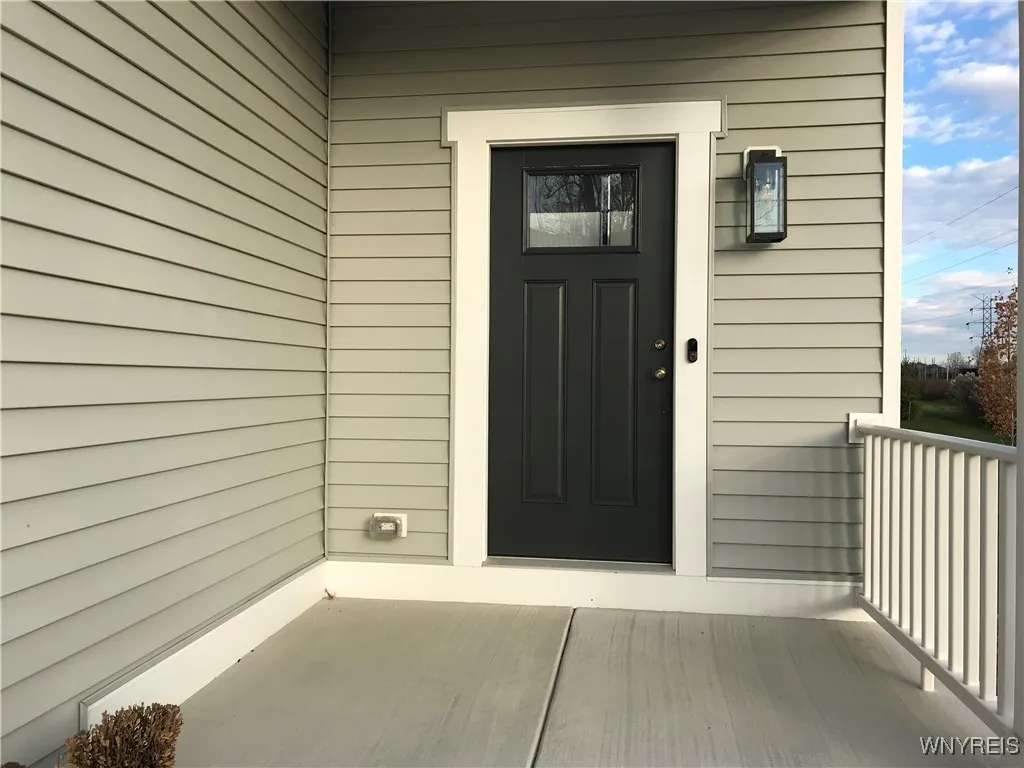 902 Carriage Lane, West Seneca, New York 14224, West Seneca, New York 14224, 2 Bedrooms Bedrooms, 6 Rooms Rooms,1 BathroomBathrooms,Residential,For Sale,902 Carriage Lane, West Seneca, New York 14224,0,B1649337