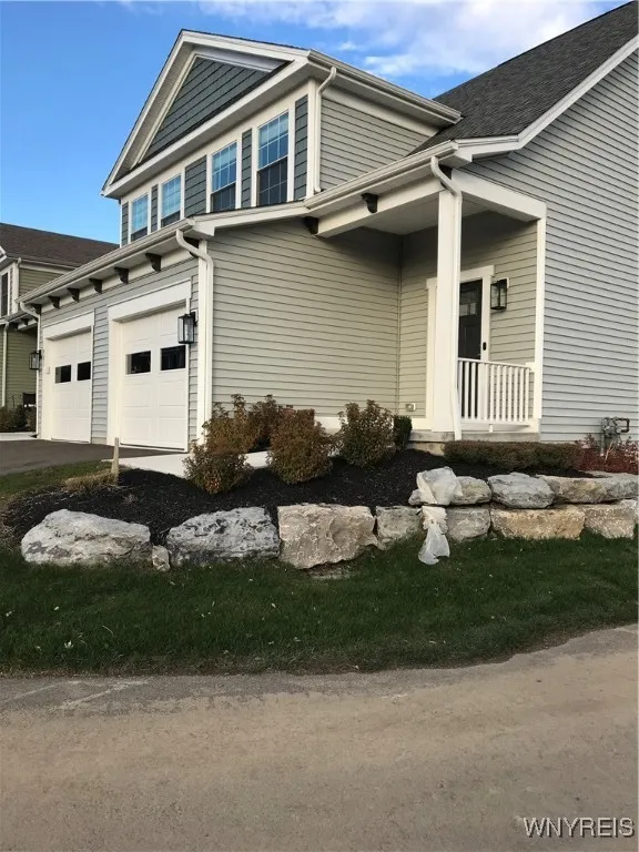 902 Carriage Lane, West Seneca, New York 14224, West Seneca, New York 14224, 2 Bedrooms Bedrooms, 6 Rooms Rooms,1 BathroomBathrooms,Residential,For Sale,902 Carriage Lane, West Seneca, New York 14224,0,B1649337