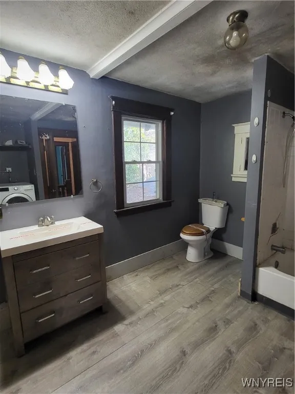 56 Harvey Avenue, Lockport City, New York 14094, Lockport City, New York 14094, 3 Bedrooms Bedrooms, 7 Rooms Rooms,1 BathroomBathrooms,Residential,For Sale,56 Harvey Avenue, Lockport City, New York 14094,0,B1648591