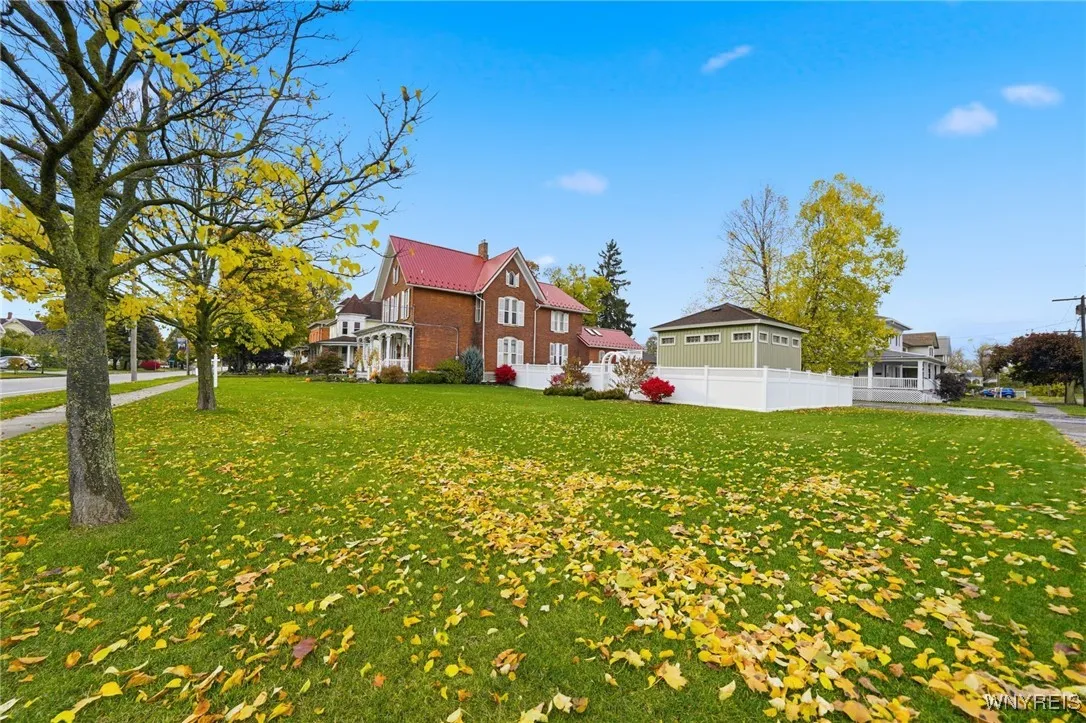 37 State Street, Royalton, New York 14105, Royalton, New York 14105, 5 Bedrooms Bedrooms, 12 Rooms Rooms,3 BathroomsBathrooms,Residential,For Sale,37 State Street, Royalton, New York 14105,0,B1649409