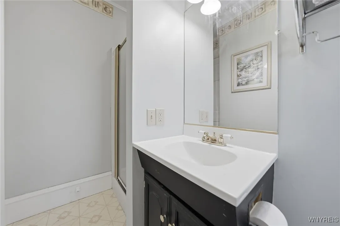 37 State Street, Royalton, New York 14105, Royalton, New York 14105, 5 Bedrooms Bedrooms, 12 Rooms Rooms,3 BathroomsBathrooms,Residential,For Sale,37 State Street, Royalton, New York 14105,0,B1649409