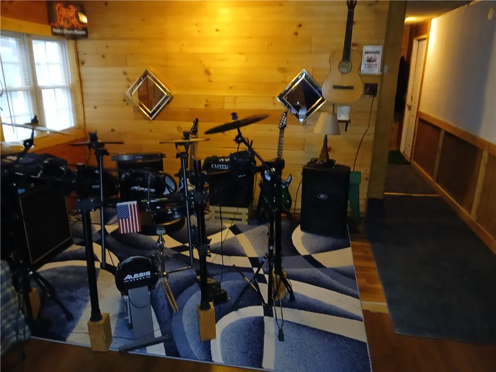 193 Tupper Way, Manchester, New York 14504, Manchester, New York 14504, 1 Bedroom Bedrooms, 4 Rooms Rooms,1 BathroomBathrooms,Residential,For Sale,193 Tupper Way, Manchester, New York 14504,0,R1649140