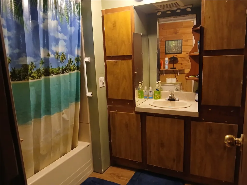 193 Tupper Way, Manchester, New York 14504, Manchester, New York 14504, 1 Bedroom Bedrooms, 4 Rooms Rooms,1 BathroomBathrooms,Residential,For Sale,193 Tupper Way, Manchester, New York 14504,0,R1649140