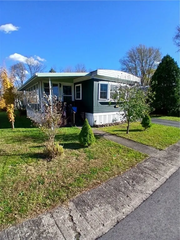 193 Tupper Way, Manchester, New York 14504, Manchester, New York 14504, 1 Bedroom Bedrooms, 4 Rooms Rooms,1 BathroomBathrooms,Residential,For Sale,193 Tupper Way, Manchester, New York 14504,0,R1649140