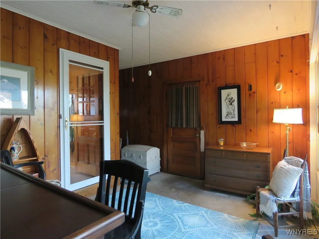 15x10 Enclosed Porch/3 Season Room