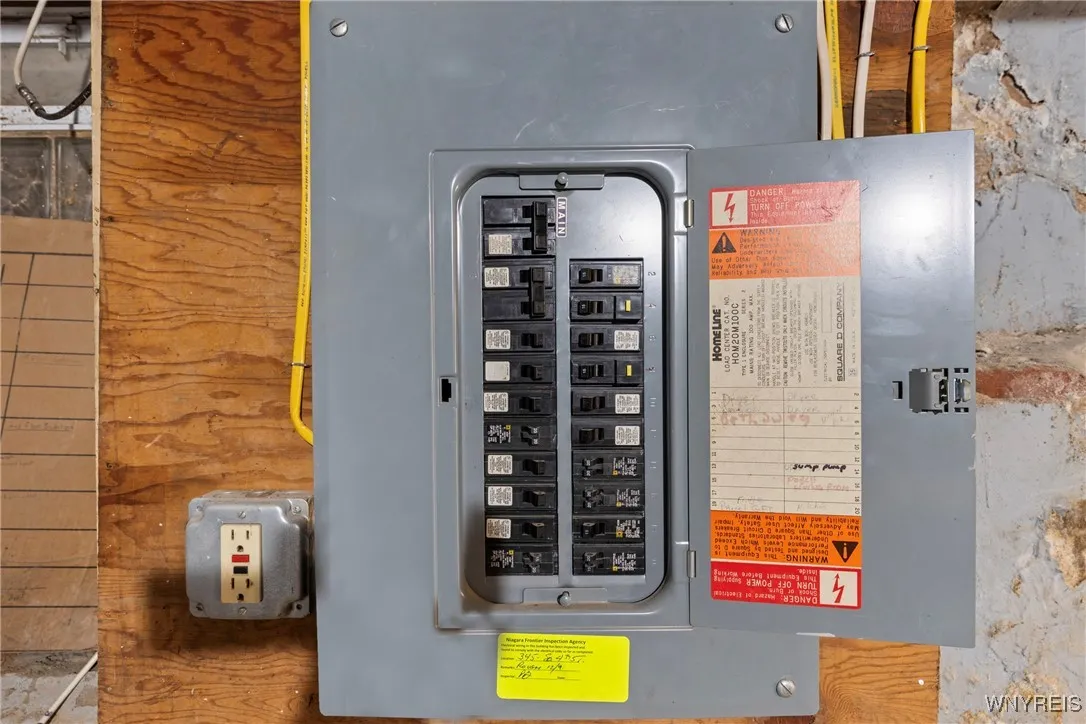 100 AMP Circuit Breaker Panel
