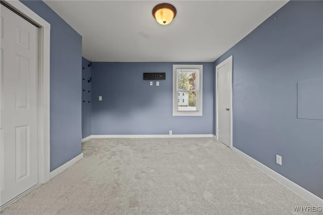 1st floor Master Bedroom