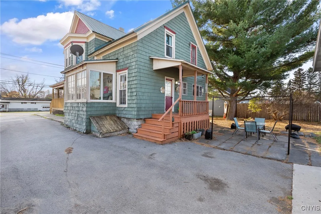 328 East Main Street, Brownville, New York 13615, Brownville, New York 13615, 4 Bedrooms Bedrooms, 10 Rooms Rooms,2 BathroomsBathrooms,Residential,For Sale,328 East Main Street, Brownville, New York 13615,0,S1647102