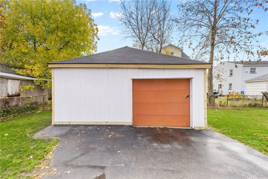 51 Sayne Street, Rochester, New York 14621, Rochester, New York 14621, 2 Bedrooms Bedrooms, 5 Rooms Rooms,1 BathroomBathrooms,Residential,For Sale,51 Sayne Street, Rochester, New York 14621,0,R1649221