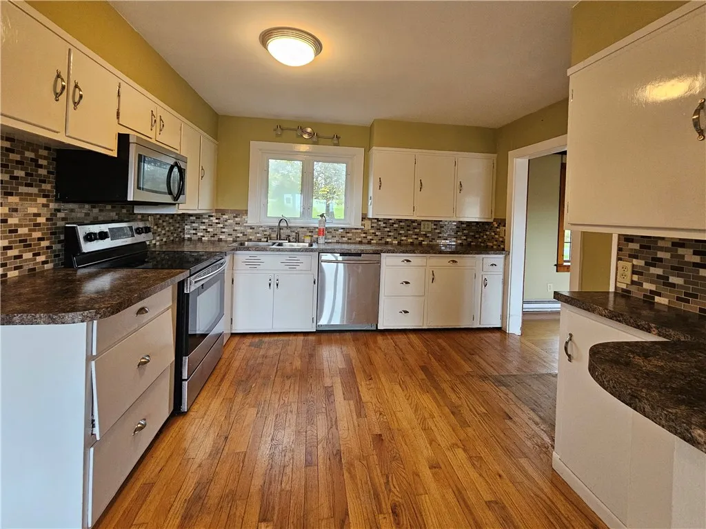 147 West Hill Rd A Road, Big Flats, New York 14903, Big Flats, New York 14903, 4 Bedrooms Bedrooms, 8 Rooms Rooms,2 BathroomsBathrooms,Residential,For Sale,147 West Hill Rd A Road, Big Flats, New York 14903,0,R1649375