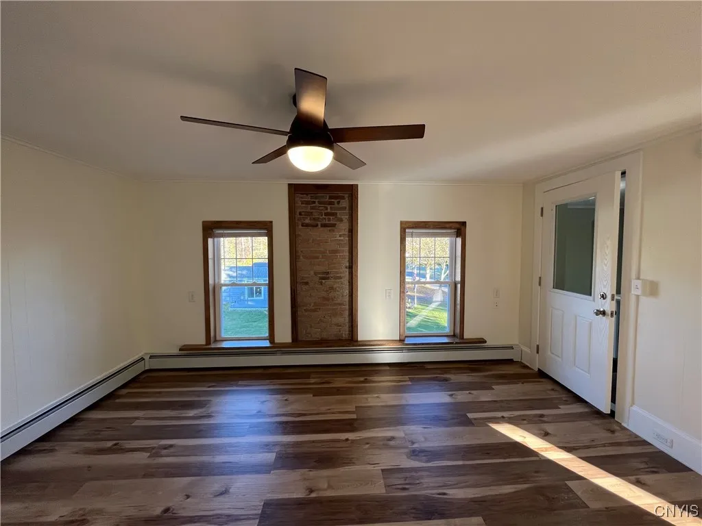 45 East Oneida Street 2, Lysander, New York 13027, Lysander, New York 13027, 2 Bedrooms Bedrooms, 6 Rooms Rooms,1 BathroomBathrooms,Residential Lease,For Rent,45 East Oneida Street 2, Lysander, New York 13027,0,S1648885