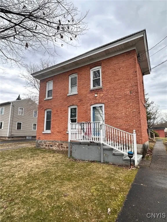45 East Oneida Street 2, Lysander, New York 13027, Lysander, New York 13027, 2 Bedrooms Bedrooms, 6 Rooms Rooms,1 BathroomBathrooms,Residential Lease,For Rent,45 East Oneida Street 2, Lysander, New York 13027,0,S1648885