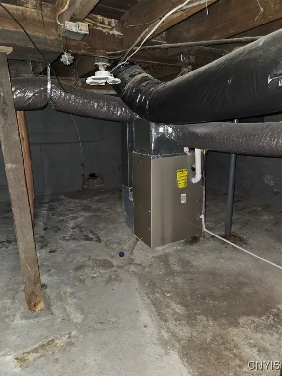 233 Lakeview Avenue, Syracuse, New York 13204, Syracuse, New York 13204, 6 Bedrooms Bedrooms, ,2 BathroomsBathrooms,Residential,For Sale,233 Lakeview Avenue, Syracuse, New York 13204,0,S1649390