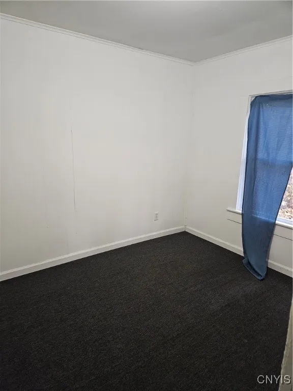 233 Lakeview Avenue, Syracuse, New York 13204, Syracuse, New York 13204, 6 Bedrooms Bedrooms, ,2 BathroomsBathrooms,Residential,For Sale,233 Lakeview Avenue, Syracuse, New York 13204,0,S1649390